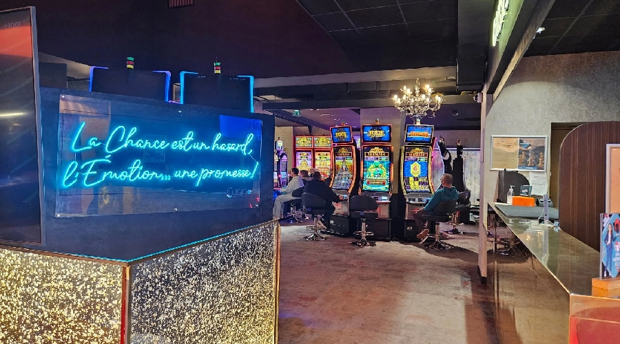 LA CHANCE EST UN HASARD, L'ÉMOTION... UNE PROMESSE !